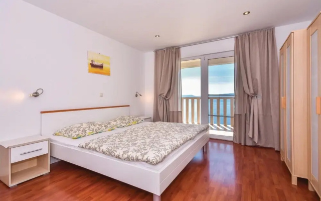 Awesome Home in Pisak With Wifi and 2 Bedrooms