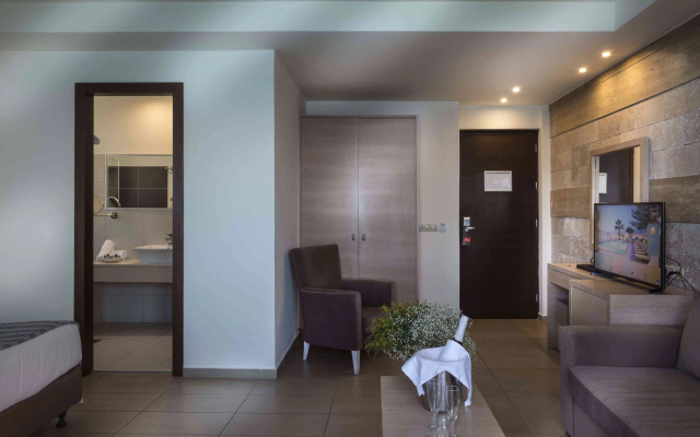 Glaros Beach Hotel