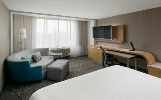 Courtyard by Marriott Edina Bloomington