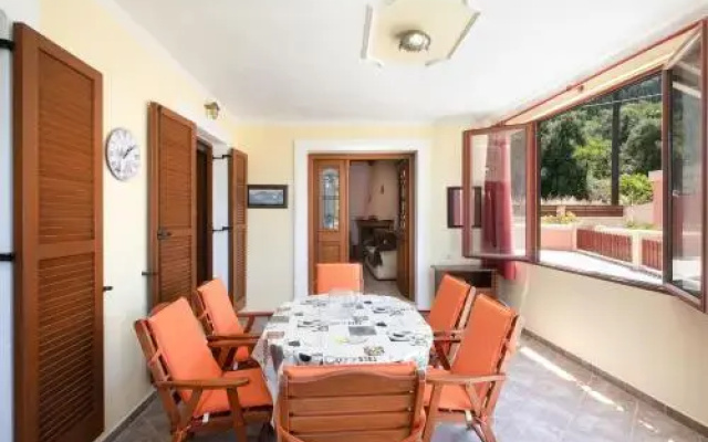 Amalia Cottages