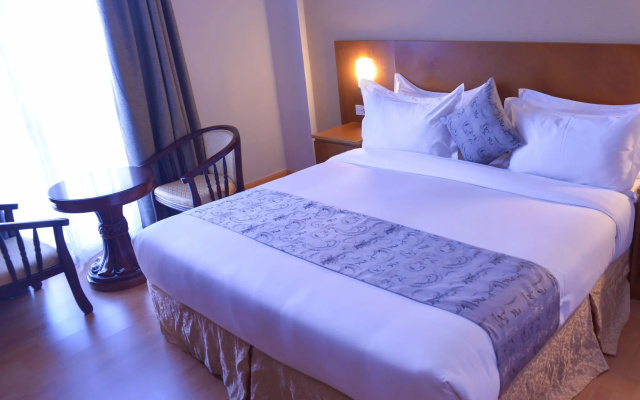 Azzeman Hotel