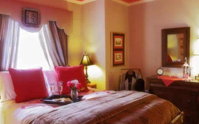 10 Fitch Luxurious Romantic Inn