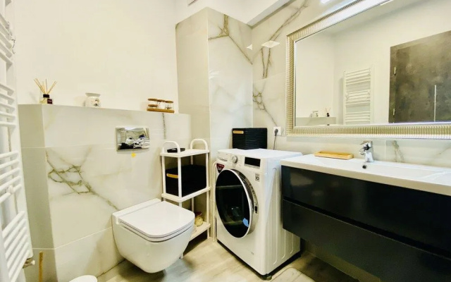 1Bdr Wings Apartment
