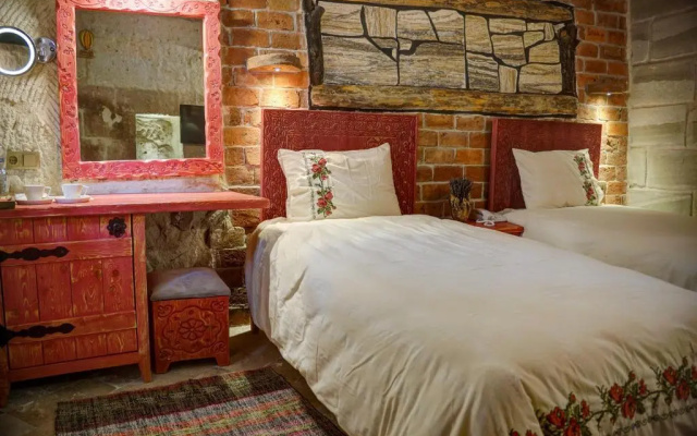 Aşk-ı Nare Cave Hotel