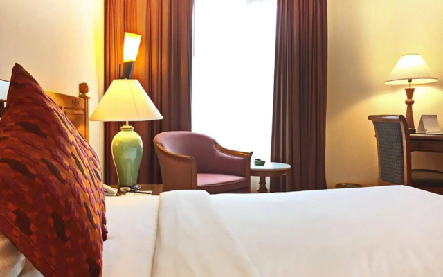 Silom Serene, a Boutique Hotel