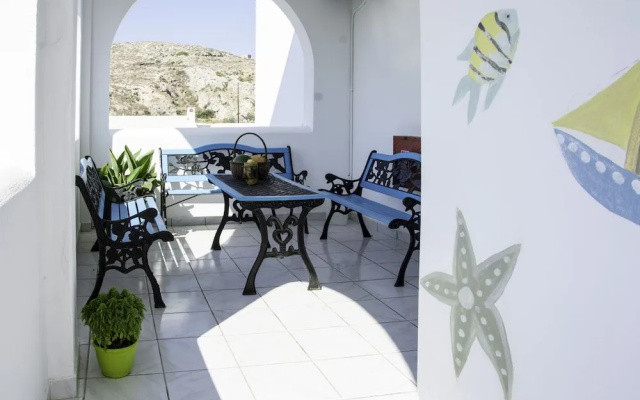 Stellas Guest House