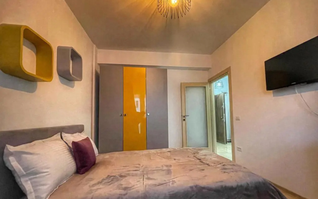 Luxury Q Residence Near Center