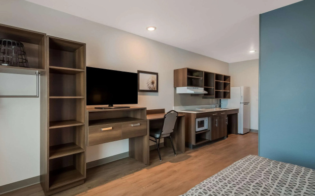 WoodSpring Suites Bellflower - Los Angeles