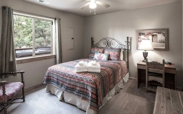 About Time - Three Bedroom Cabin