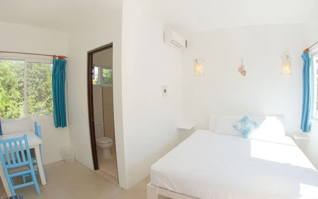 Mango Hotel