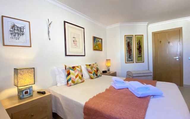 Vilamoura Central 7 With Pool by Homing