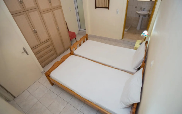Lefkos Apartment in Lefkada city center!
