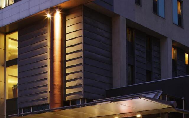 Отель ibis London Excel-Docklands Великобритания, Лондон - отзывы, цены и фото номеров - забронировать отель ibis London Excel-Docklands онлайн вид на фасад