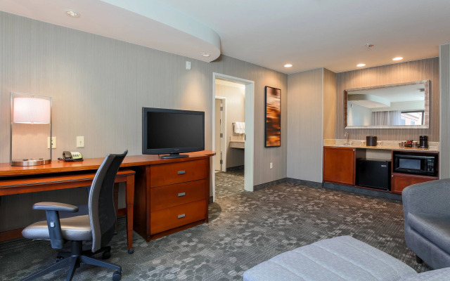Courtyard By Marriott Las Vegas Stadium Area