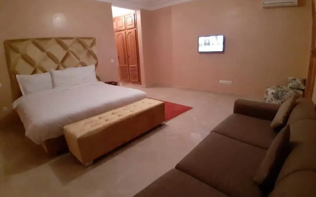 Villa AH MN