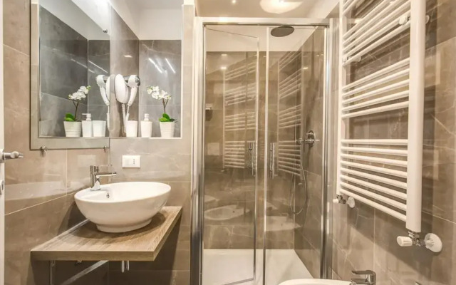 River Luxury Suites