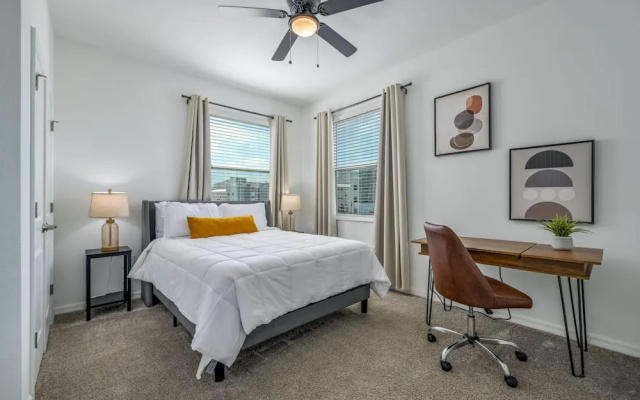 Spacious Beautiful 3-br Condo Prime Location