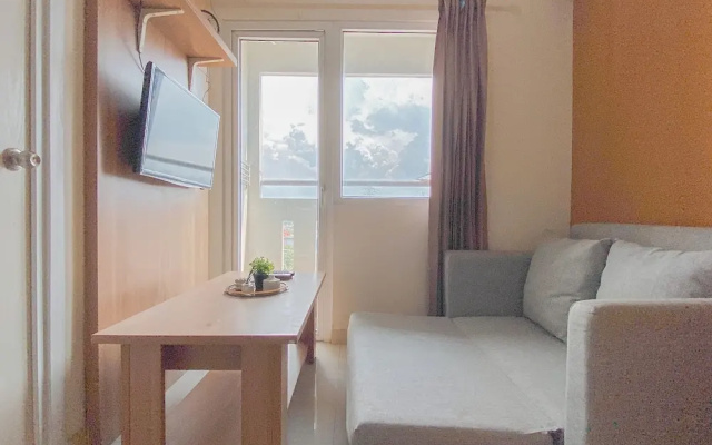 Good And Homey 2Br Apartment At Green Pramuka City