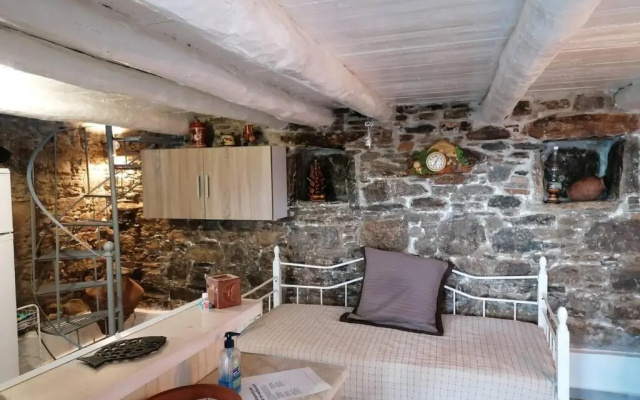 Velanidies Traditional Ikarian House