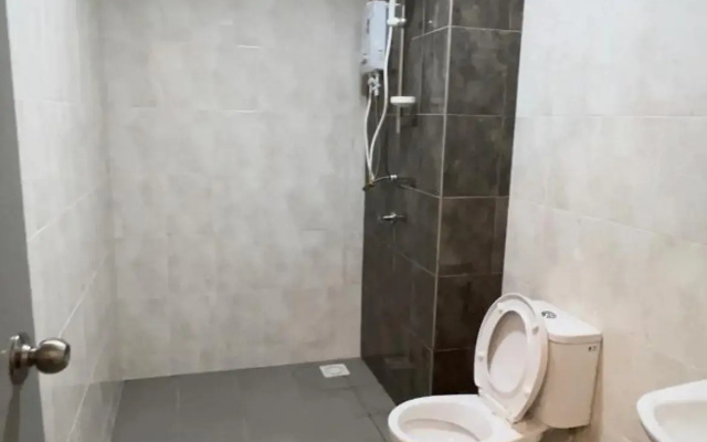 Vista Bangi 1 Bedroom service apartment with swimming pool