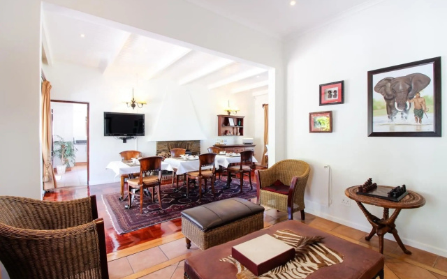 Cape Village Lodge