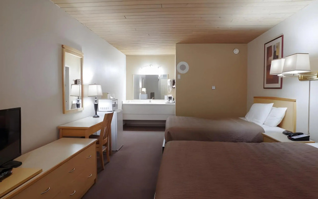 Canadas Best Value Inn and Suites Fernie