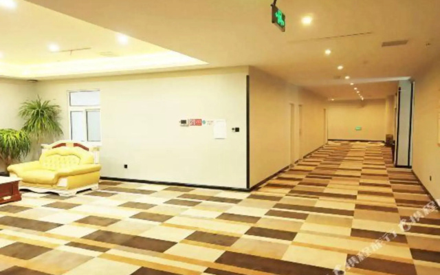 Shell hotel (liaocheng Dongchang West Road Railway Station)