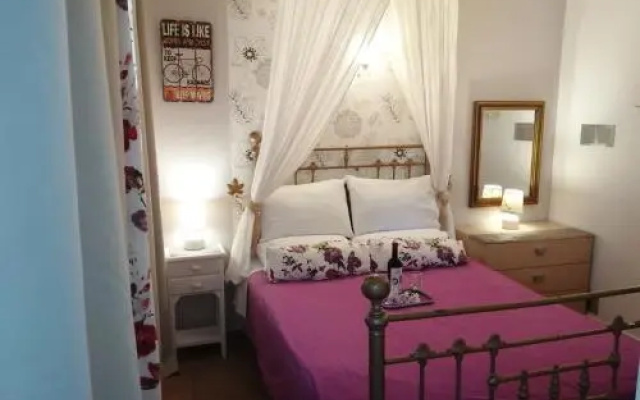 Kikis Apartments