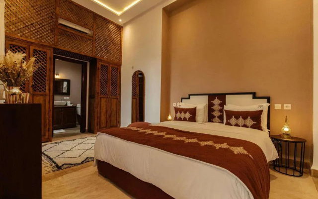 Riad NayaNour
