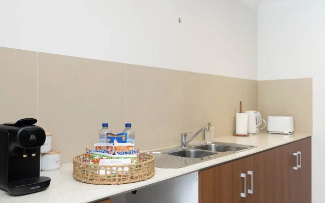 Smart Suites Self Check-in - 1BDR Balcony Darnley