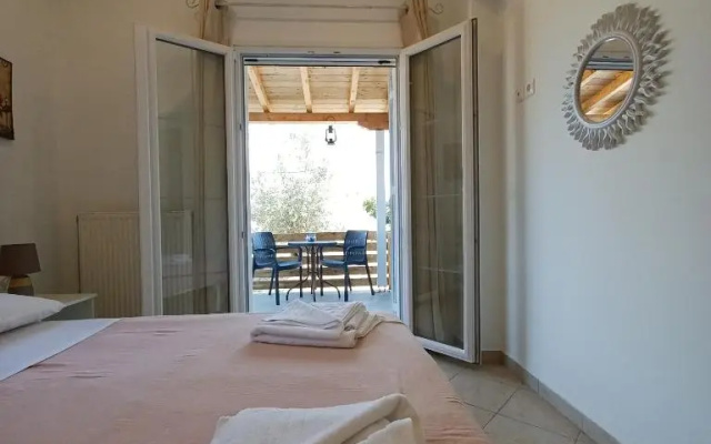 Eleonas Apartment 1, Lygia