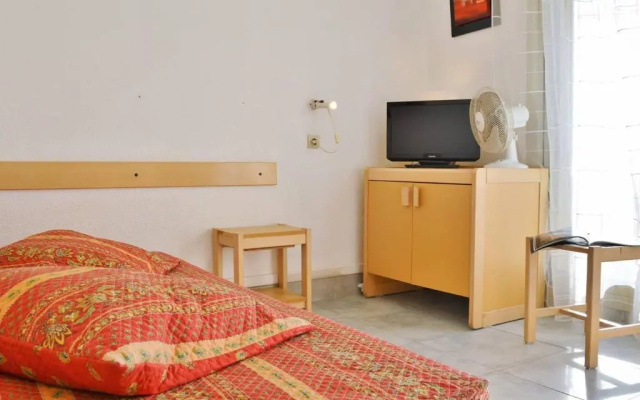 Appartement Le Lavandou, 1 pièce, 4 personnes - FR-1-251-263