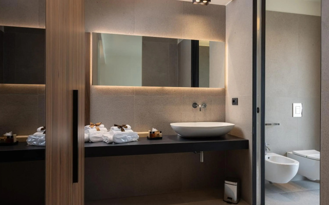 B21 Lifestyle Hotel