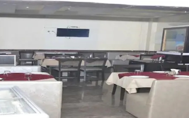 Room Maangta 108 - Thane West