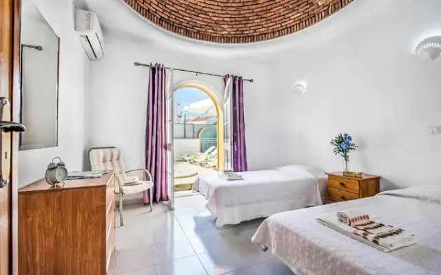 Villa Arines
