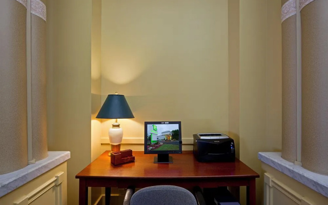Holiday Inn Salem