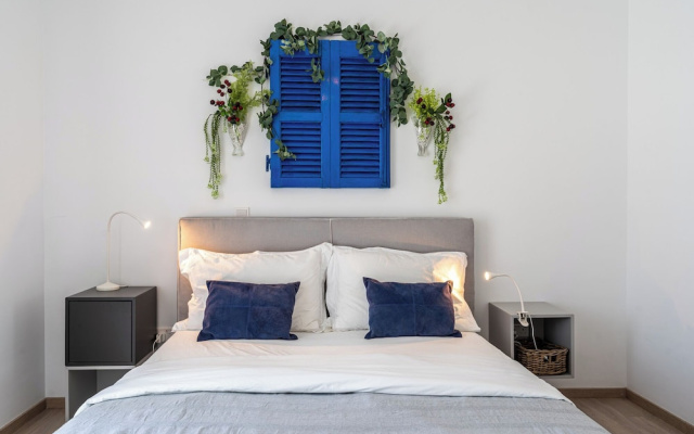 Lemon Tree 1-BR Apt & Pool in Livadia