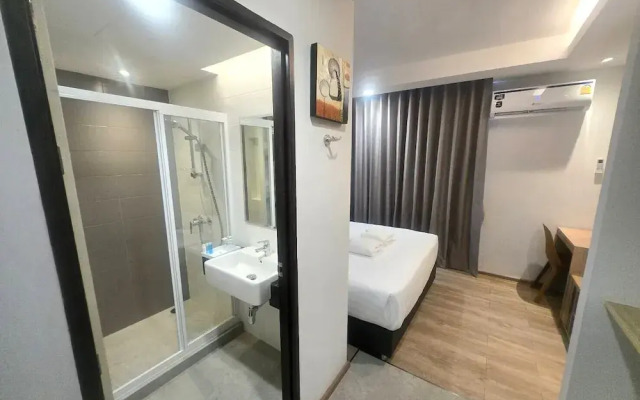 Prom Ratchada Hotel Annex 2