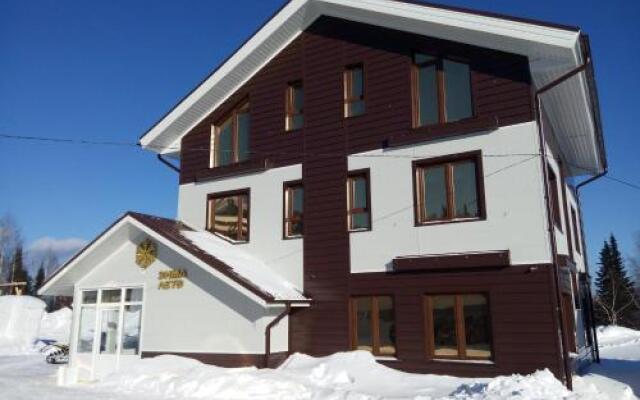 Гостиница Zima Leto Hotel в Шерегеше отзывы, цены и фото номеров - забронировать гостиницу Zima Leto Hotel онлайн Шерегеш вид на фасад