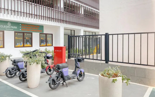 Spacious And Homey Studio At Cleon Park Apartment