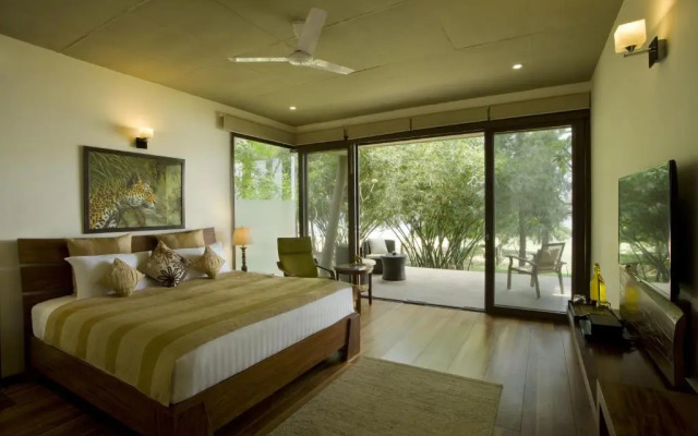 Waterwoods Lodge Kabini