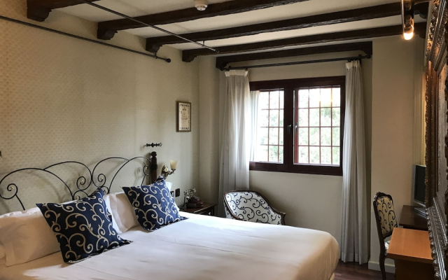 Masia De Lacy Hotel