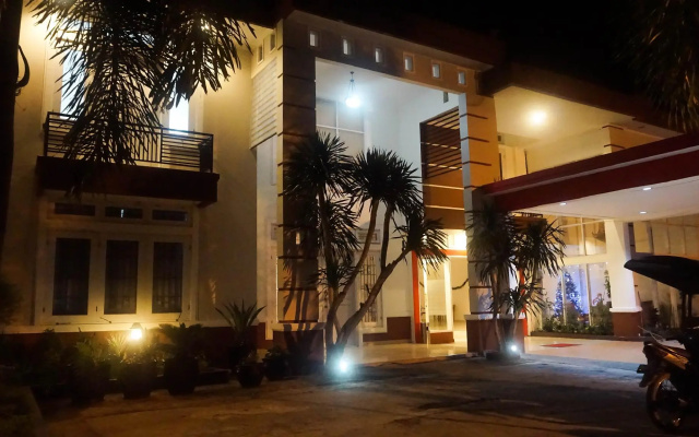 The Garden Hotel