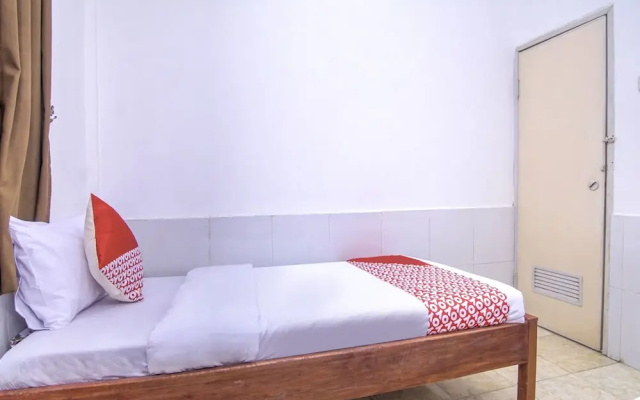 Maju Jaya Homestay Syariah by OYO Rooms