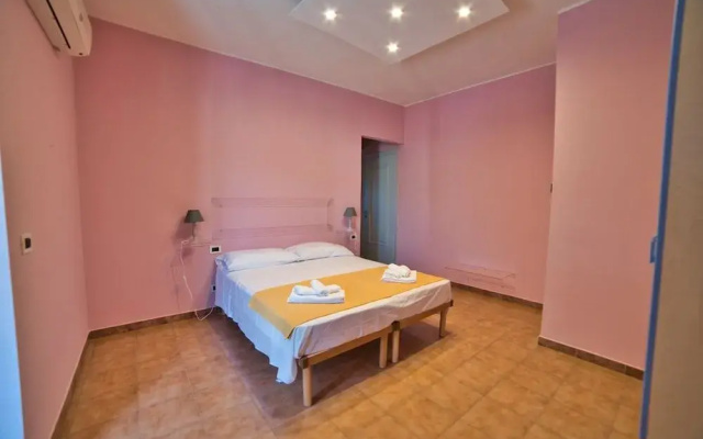 Hotel Charlie