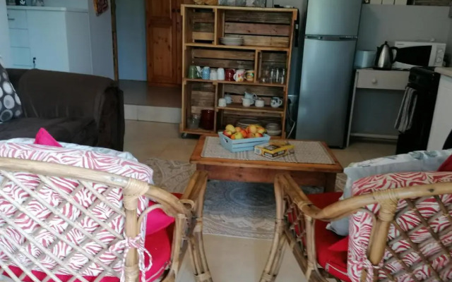 Laughing Gecko Lodge2