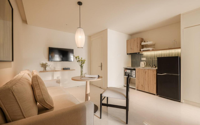 Golden Sands Service Apartment