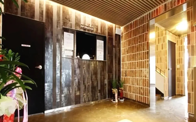 Karat Hotel