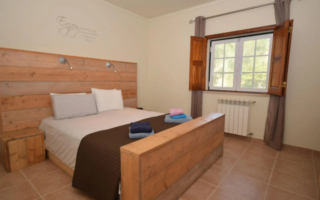 Family Retreat With Pool; Caldas da Rainha