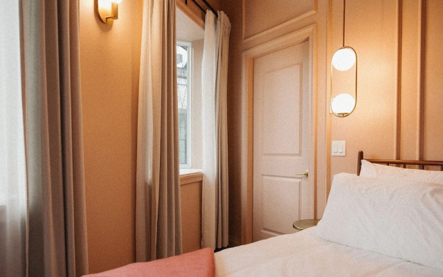 Hotel Morado